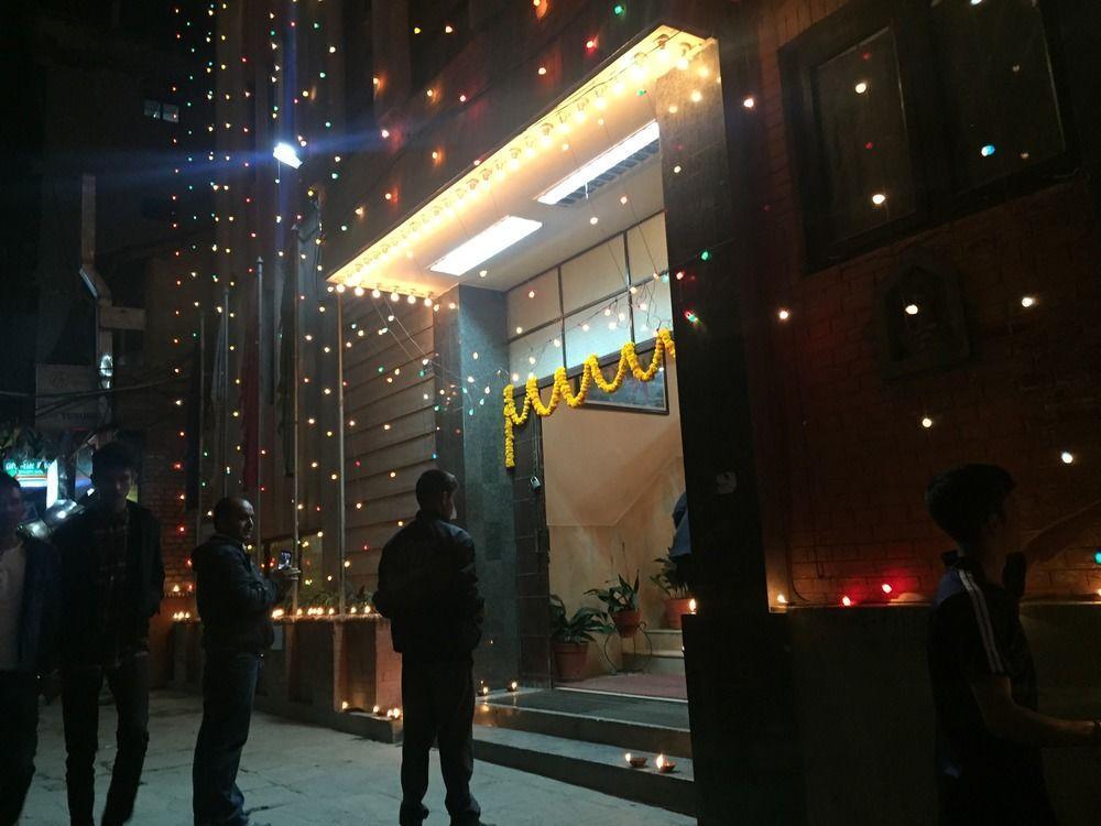 Hotel Excelsior Katmandú Exterior foto